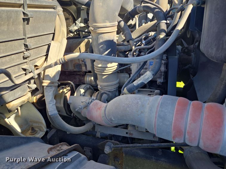 image for item DV1304 2011 International WorkStar 7300 grapple truck