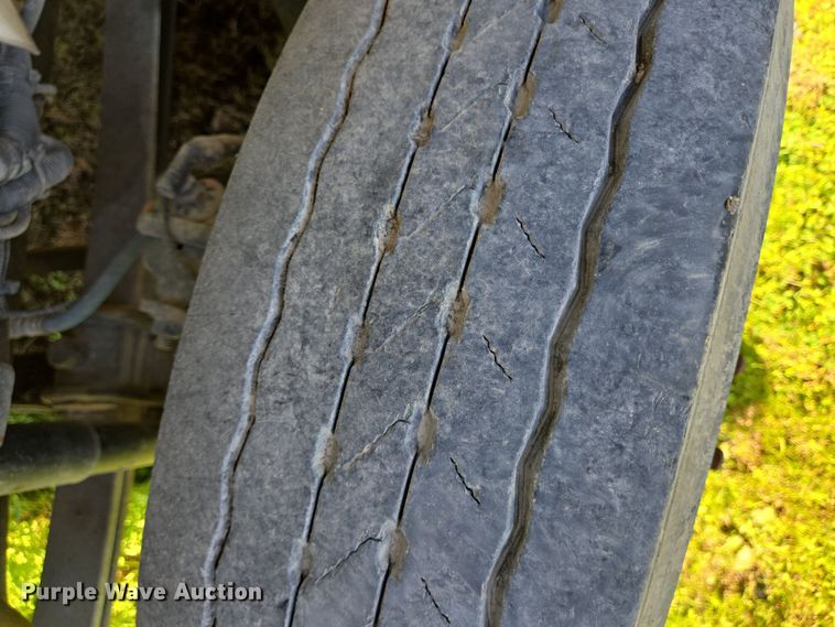 image for item DV1304 2011 International WorkStar 7300 grapple truck