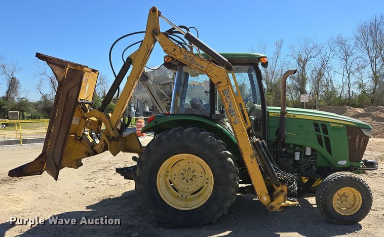 image for item DV1306 John Deere 5100M tractor