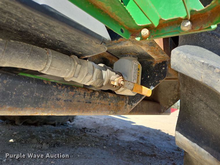 image for item DV1306 John Deere 5100M tractor