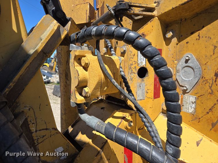 image for item DV1306 John Deere 5100M tractor