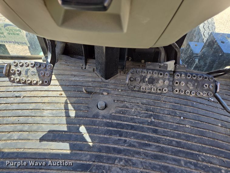 image for item DV1306 John Deere 5100M tractor