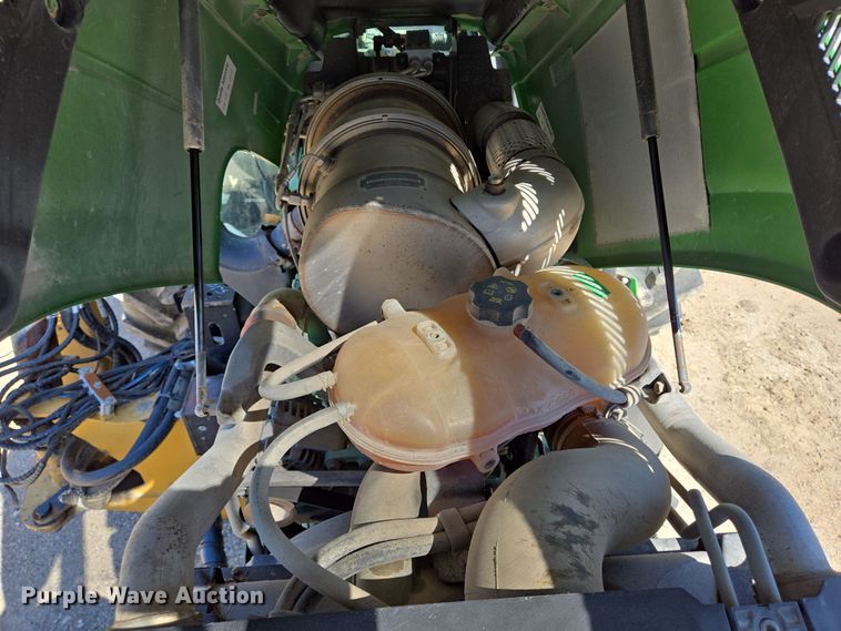 image for item DV1306 John Deere 5100M tractor