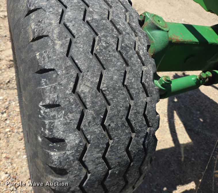 image for item DV1306 John Deere 5100M tractor