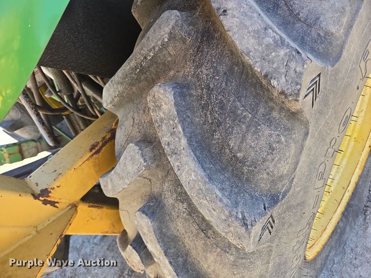 image for item DV1306 John Deere 5100M tractor