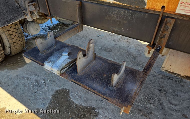 image for item DV1307 2001 International 4700 water truck