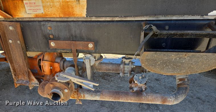 image for item DV1307 2001 International 4700 water truck