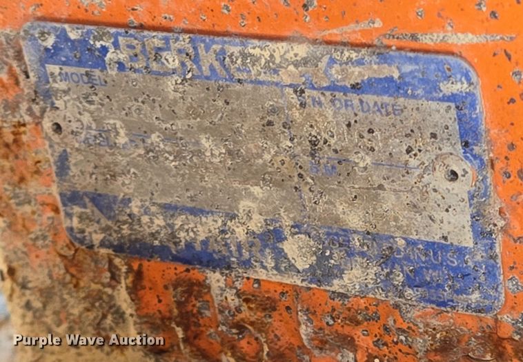 image for item DV1307 2001 International 4700 water truck