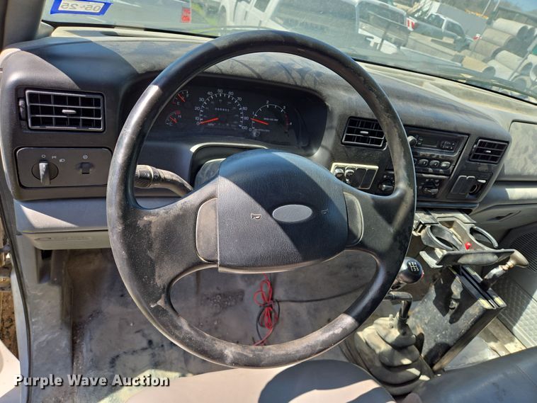 image for item DV1308 2007 Ford F750 SuperDuty XL dump truck