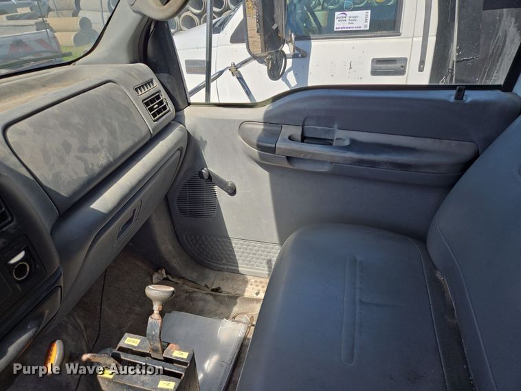 image for item DV1308 2007 Ford F750 SuperDuty XL dump truck