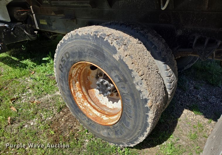 image for item DV1308 2007 Ford F750 SuperDuty XL dump truck