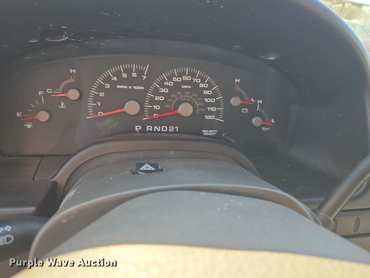 image for item DV1309 2003 Ford Expedition XLT SUV