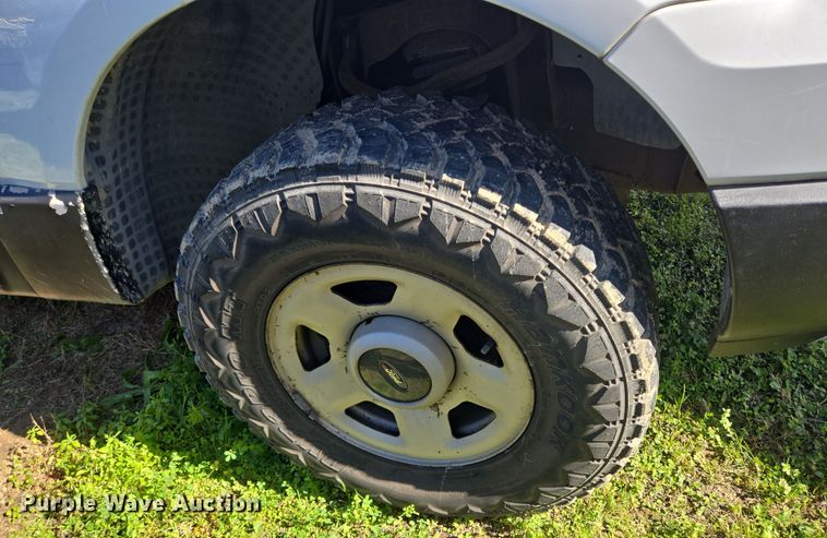 image for item DV1309 2003 Ford Expedition XLT SUV