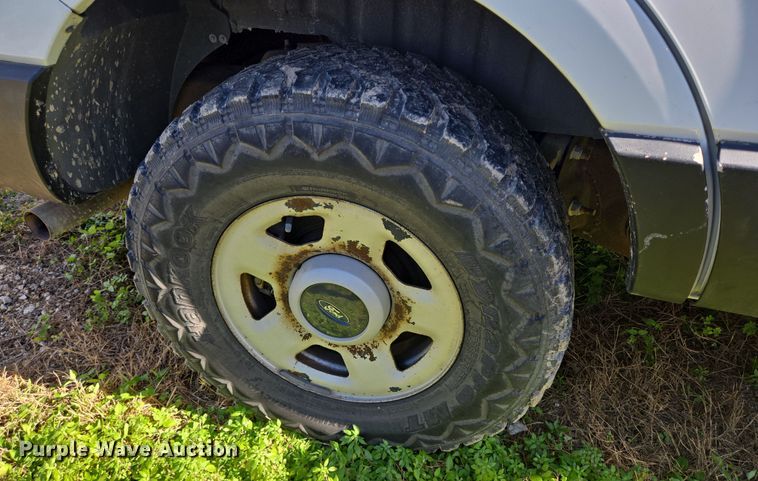 image for item DV1309 2003 Ford Expedition XLT SUV