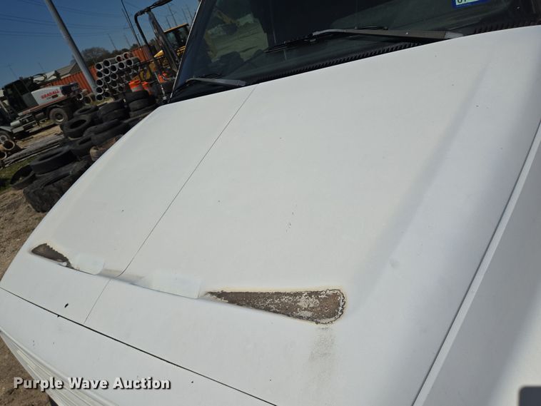 image for item DV1310 2000 Chevrolet C7500 dump truck