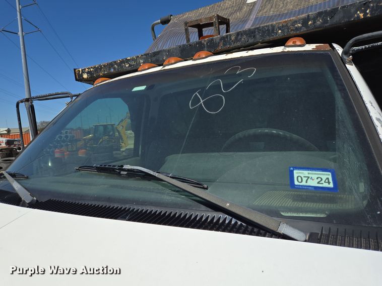 image for item DV1310 2000 Chevrolet C7500 dump truck