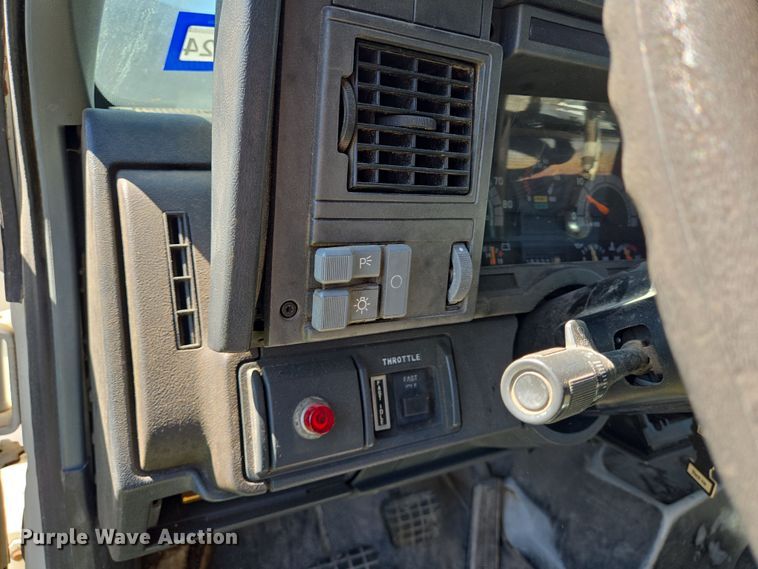 image for item DV1310 2000 Chevrolet C7500 dump truck