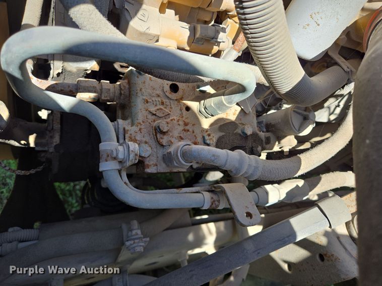 image for item DV1310 2000 Chevrolet C7500 dump truck