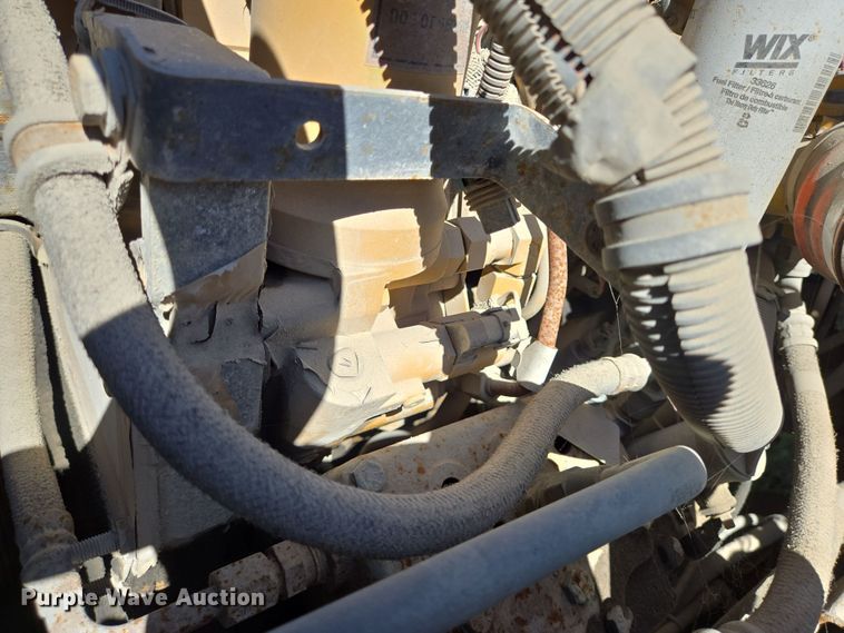 image for item DV1310 2000 Chevrolet C7500 dump truck