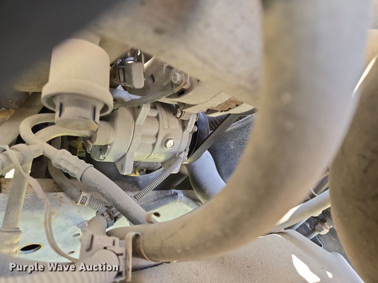 image for item DV1310 2000 Chevrolet C7500 dump truck