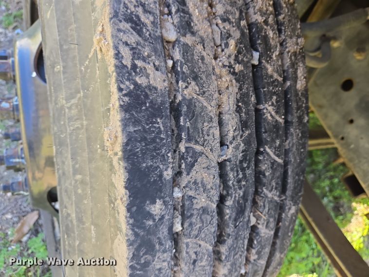 image for item DV1310 2000 Chevrolet C7500 dump truck