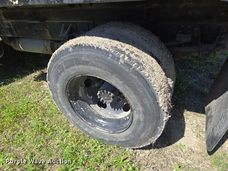 image for item DV1310 2000 Chevrolet C7500 dump truck