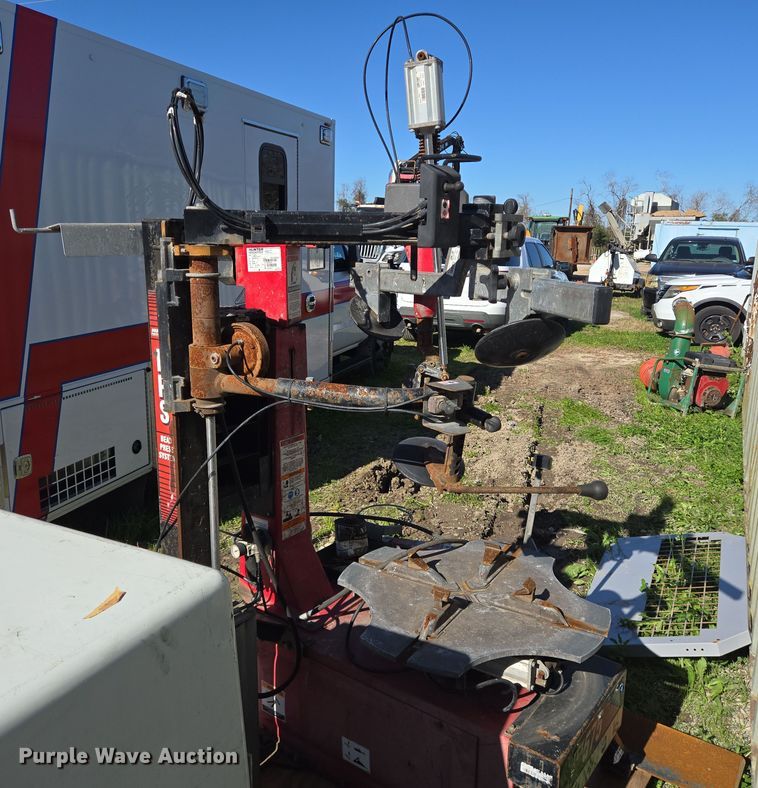 image for item DV1318 2013 Hunter TCX575 tire machine