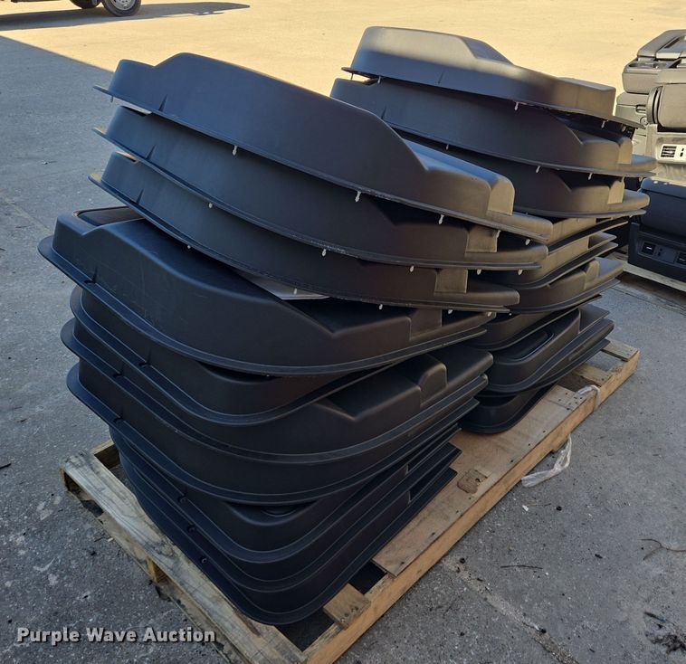 image for item DV1322 Approximately 20 Ford Explorer interior door panels