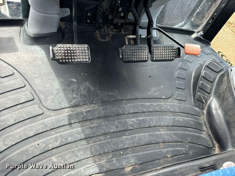 image for item DV1847 2012 New Holland T6030 MFWD tractor