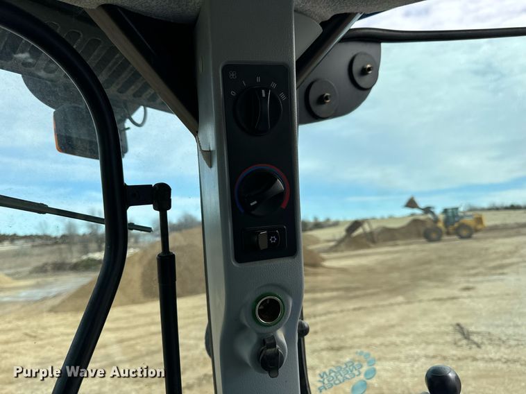 image for item DV1847 2012 New Holland T6030 MFWD tractor