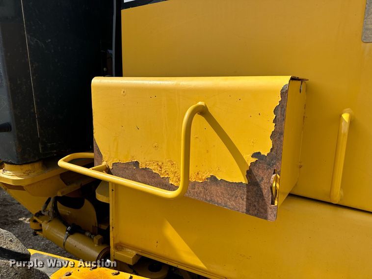 image for item DV1848 2008 John Deere 770D motor grader