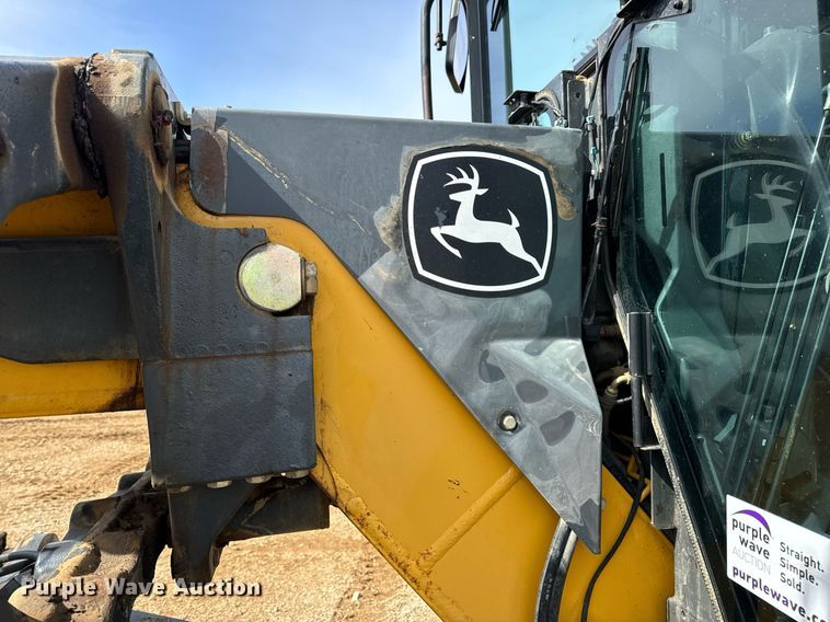 image for item DV1848 2008 John Deere 770D motor grader