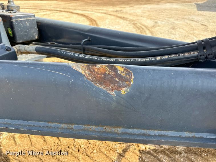 image for item DV1848 2008 John Deere 770D motor grader