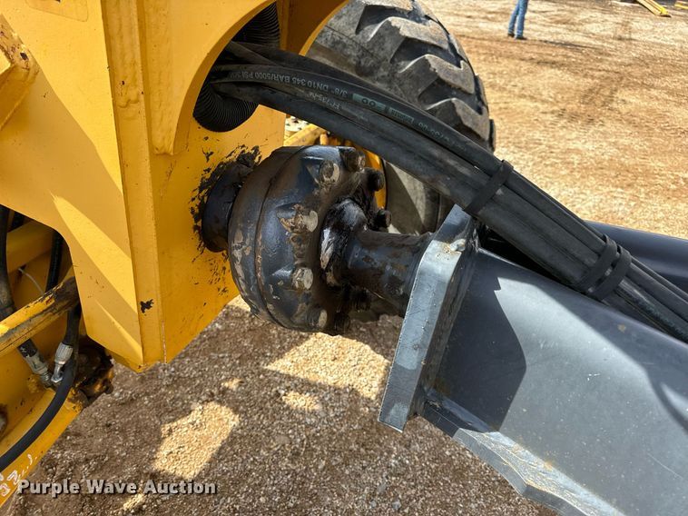 image for item DV1848 2008 John Deere 770D motor grader