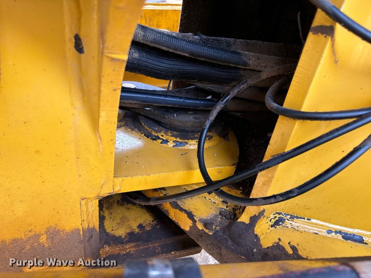 image for item DV1848 2008 John Deere 770D motor grader