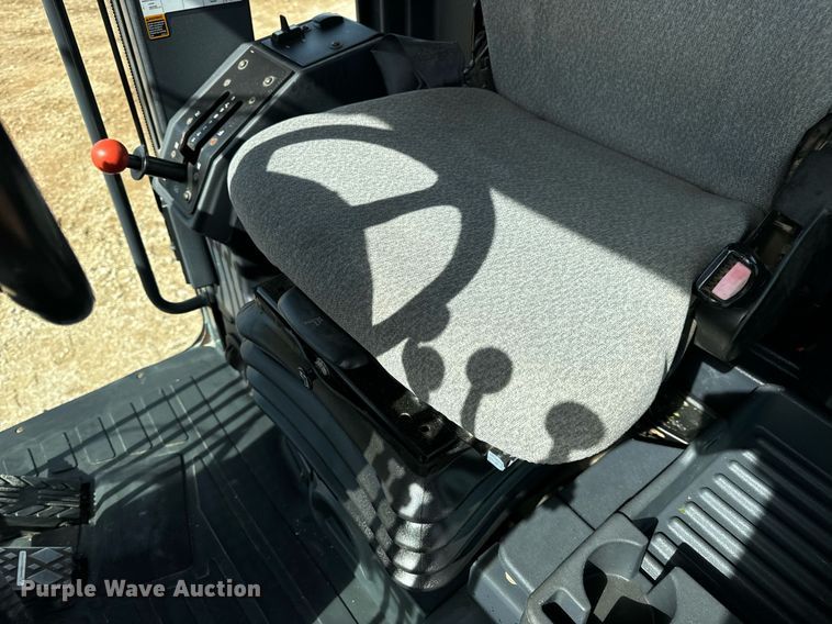 image for item DV1848 2008 John Deere 770D motor grader