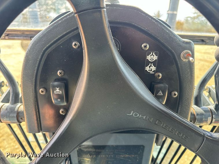 image for item DV1848 2008 John Deere 770D motor grader