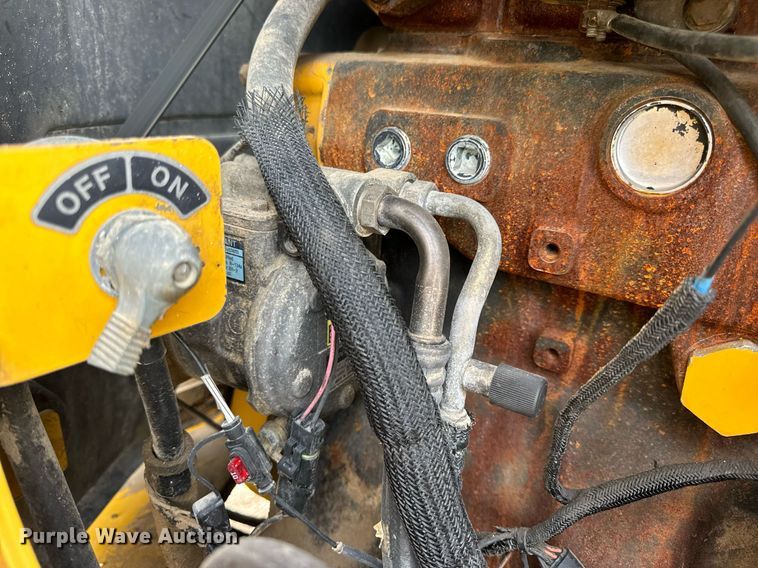 image for item DV1848 2008 John Deere 770D motor grader