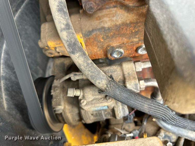 image for item DV1848 2008 John Deere 770D motor grader