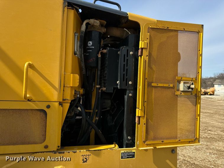 image for item DV1848 2008 John Deere 770D motor grader