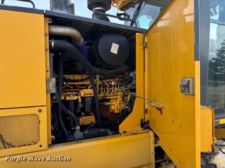 image for item DV1848 2008 John Deere 770D motor grader