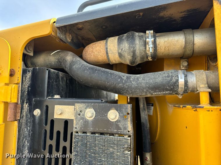 image for item DV1848 2008 John Deere 770D motor grader