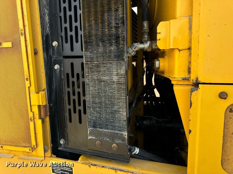 image for item DV1848 2008 John Deere 770D motor grader