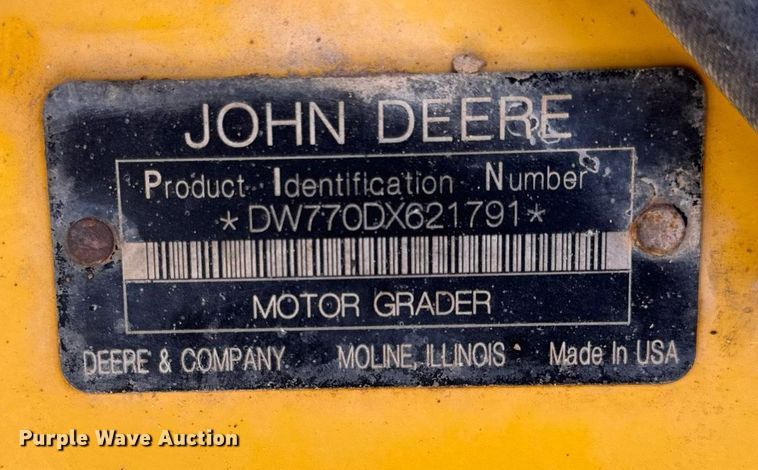 image for item DV1848 2008 John Deere 770D motor grader