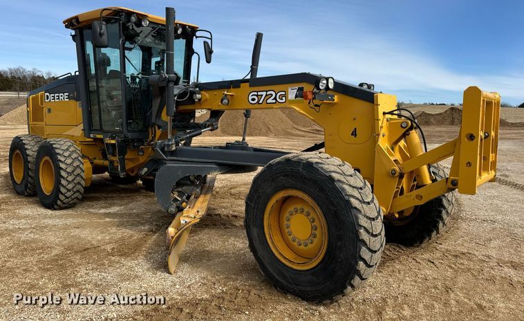 image for item DV1849 2016 John Deere 672G motor grader