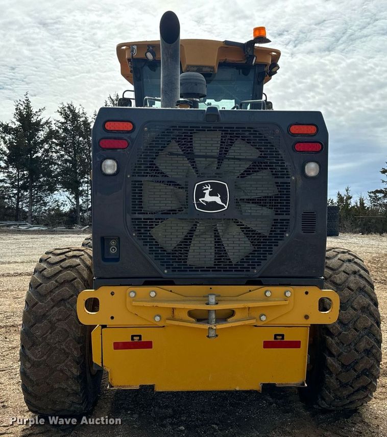 image for item DV1849 2016 John Deere 672G motor grader