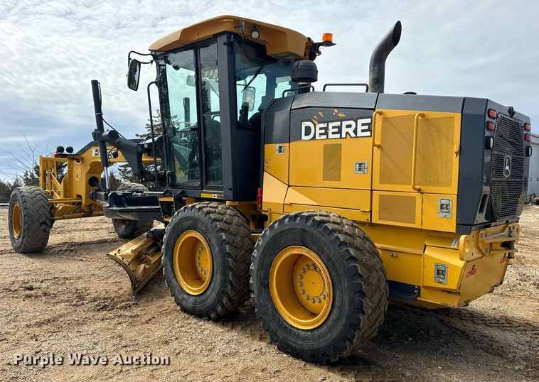 image for item DV1849 2016 John Deere 672G motor grader