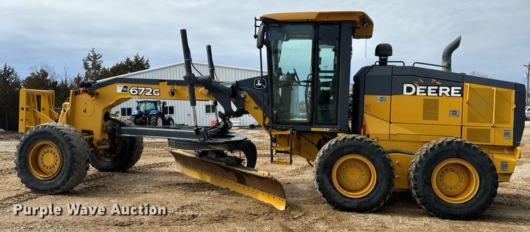 image for item DV1849 2016 John Deere 672G motor grader