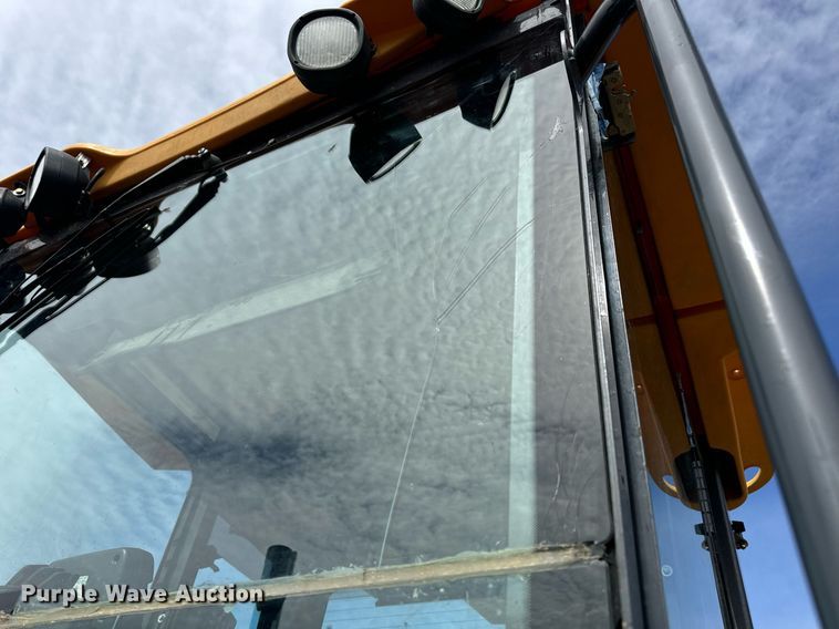 image for item DV1849 2016 John Deere 672G motor grader