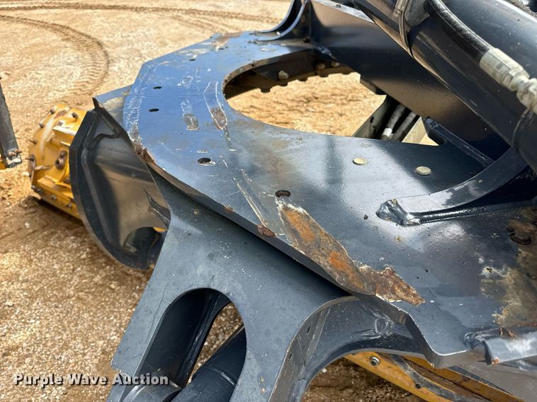 image for item DV1849 2016 John Deere 672G motor grader